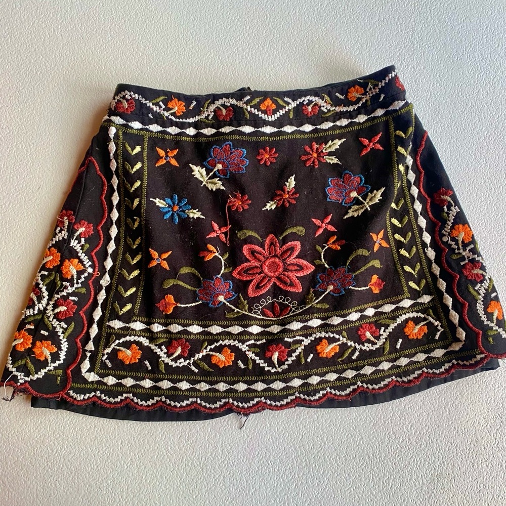 Embroidered Floral Mini Skirt